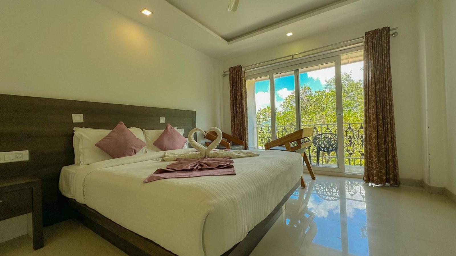 Hotel The Heights Munnar Exterior foto